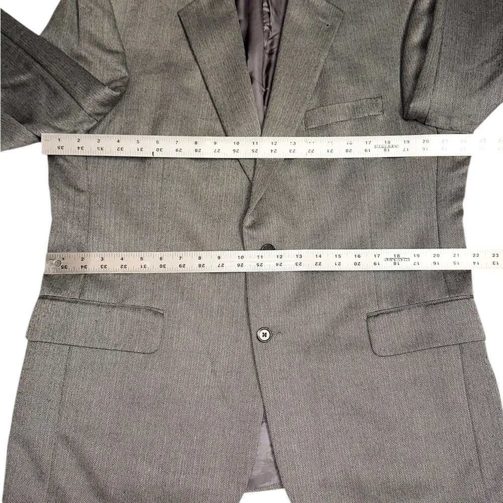 JoS. A. Bank Men’s Silk & Camel Hair Gray Herringbone Blazer Sport Coat 44R